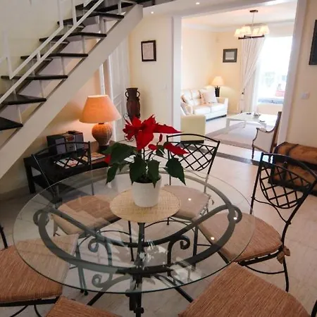 Marina Dos - 4 Bedroom In - Perfect For Families 卡列罗港