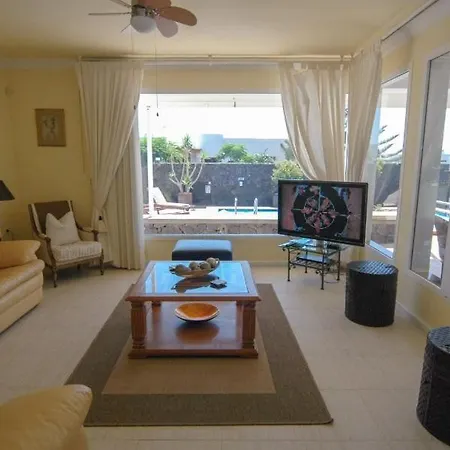 Marina Dos - 4 Bedroom In - Perfect For Families 卡列罗港